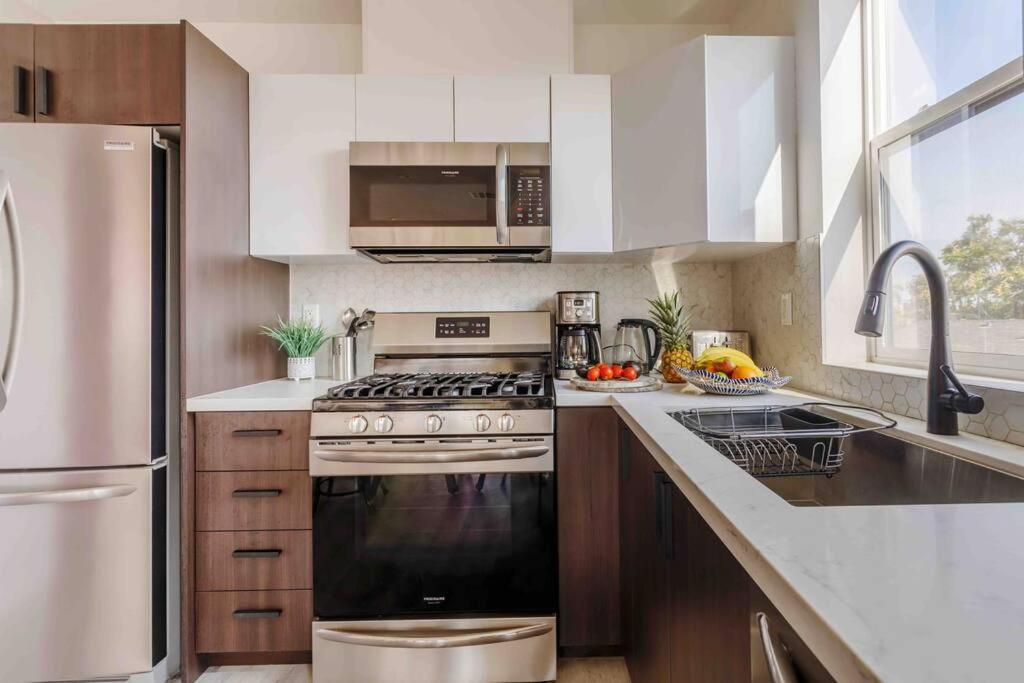 Stunning Hollywood Townhouse With Sunny Views Βίλα Λος Άντζελες Εξωτερικό φωτογραφία