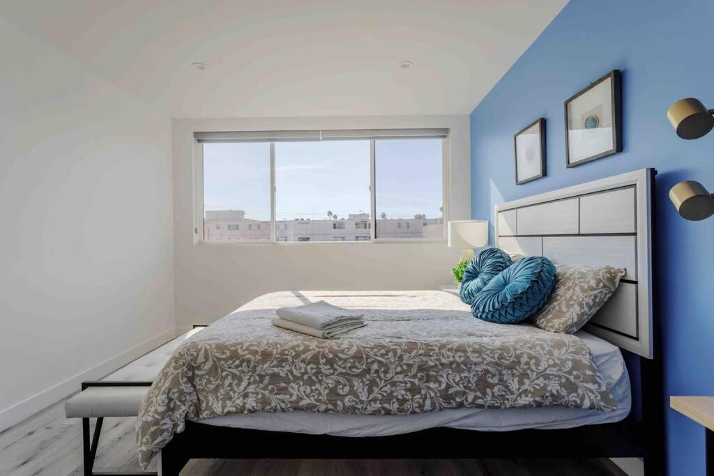 Stunning Hollywood Townhouse With Sunny Views Βίλα Λος Άντζελες Εξωτερικό φωτογραφία